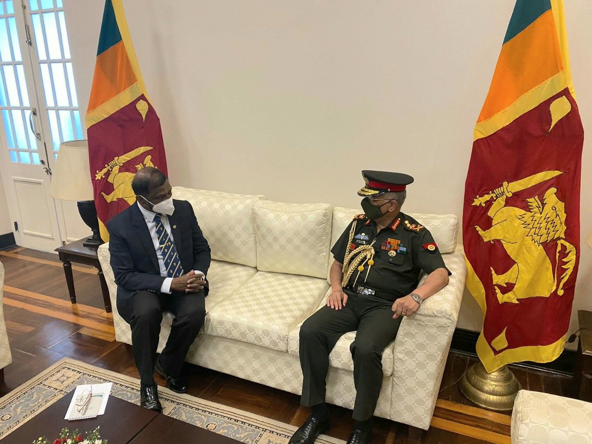 adgpi's tweet photo. General MM Naravane #COAS called on Foreign Secretary of Sri Lanka, Admiral (Prof.) Jayanath Colombage and discussed issues of bilateral cooperation. 

#IndiaSriLankaFriendship https://t.co/ZmJUfYrE3S