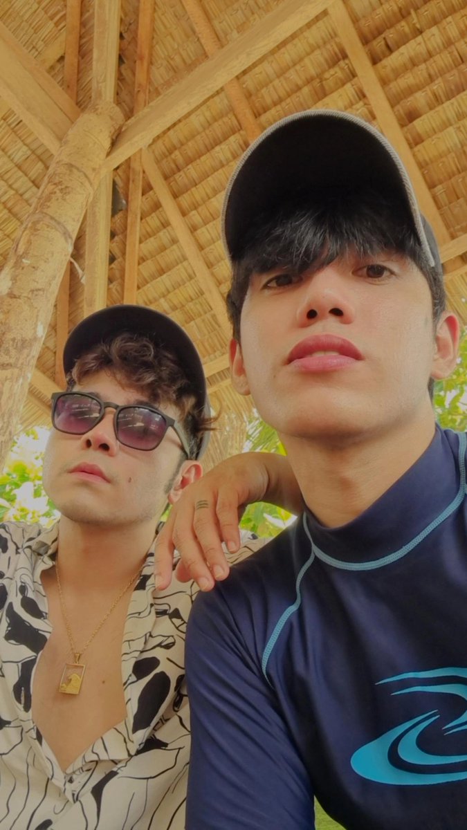 stellajero_'s tweet photo. Our second dose of roommate reveal.

@carlguevarra09 @rjscruz_ https://t.co/rlWDdHEhRx