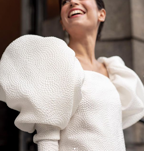 GipuzkoadeModa's tweet photo. ¡En una semana arranca #SSMF21! En la primera jornada Sophie et voilà presentará su nuevo proyecto. El evento se celebrará de 19:00 a 20:00. Más información sobre la cita y el festival ⬇
https://t.co/OBH1EcBFII https://t.co/1kdmgBuZ4N