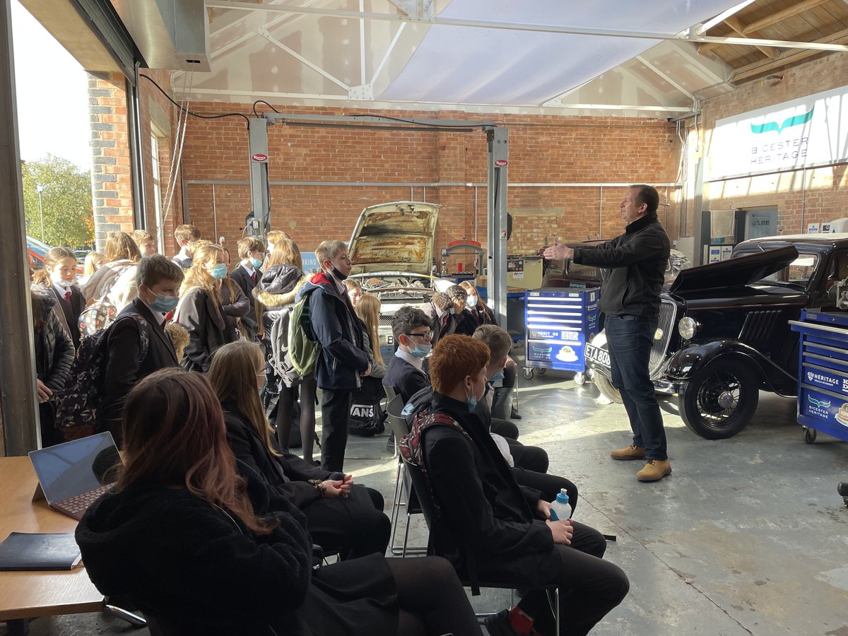 startermotoruk's tweet photo. Terrific school career day @BicesterH hosted by StarterMotor and @bugattitrust. Special presentations, track rides and smiles.
Thanks @bicesterschool @heroerarally @BicesterMotion @bluediamondGB @CPE_Tweet @TheHSAcademy @Historit @HagertyUK @ElectrogenicREV @BicesterMotion https://t.co/zRTDD9JIpH