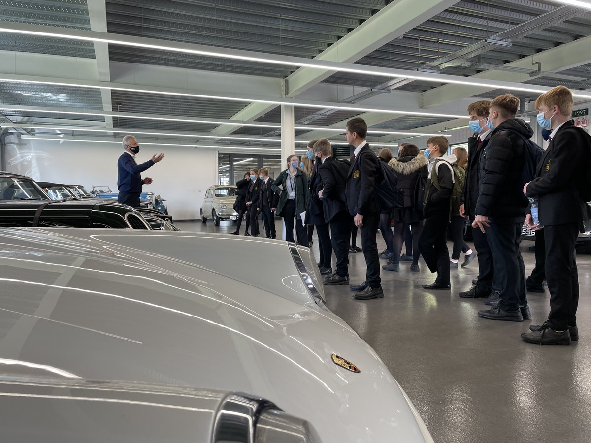 startermotoruk's tweet photo. Terrific school career day @BicesterH hosted by StarterMotor and @bugattitrust. Special presentations, track rides and smiles.
Thanks @bicesterschool @heroerarally @BicesterMotion @bluediamondGB @CPE_Tweet @TheHSAcademy @Historit @HagertyUK @ElectrogenicREV @BicesterMotion https://t.co/zRTDD9JIpH