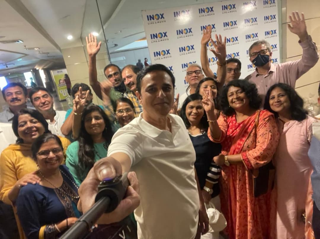 BlessingStudios's tweet image. The film stars #RaviMittal #ShashankChaturvedi #VishalChoudhary  @SarojParida  #RituHimachal

#ShanthadurgaLights #ApoorvaAgrawl #NirajJha #Postprocut #Arjunapap #VirendraSingh #RachnaManwani #BhaveEdits #ShivKumarAmrutlalSharma #Noopuragra #AshokMeena