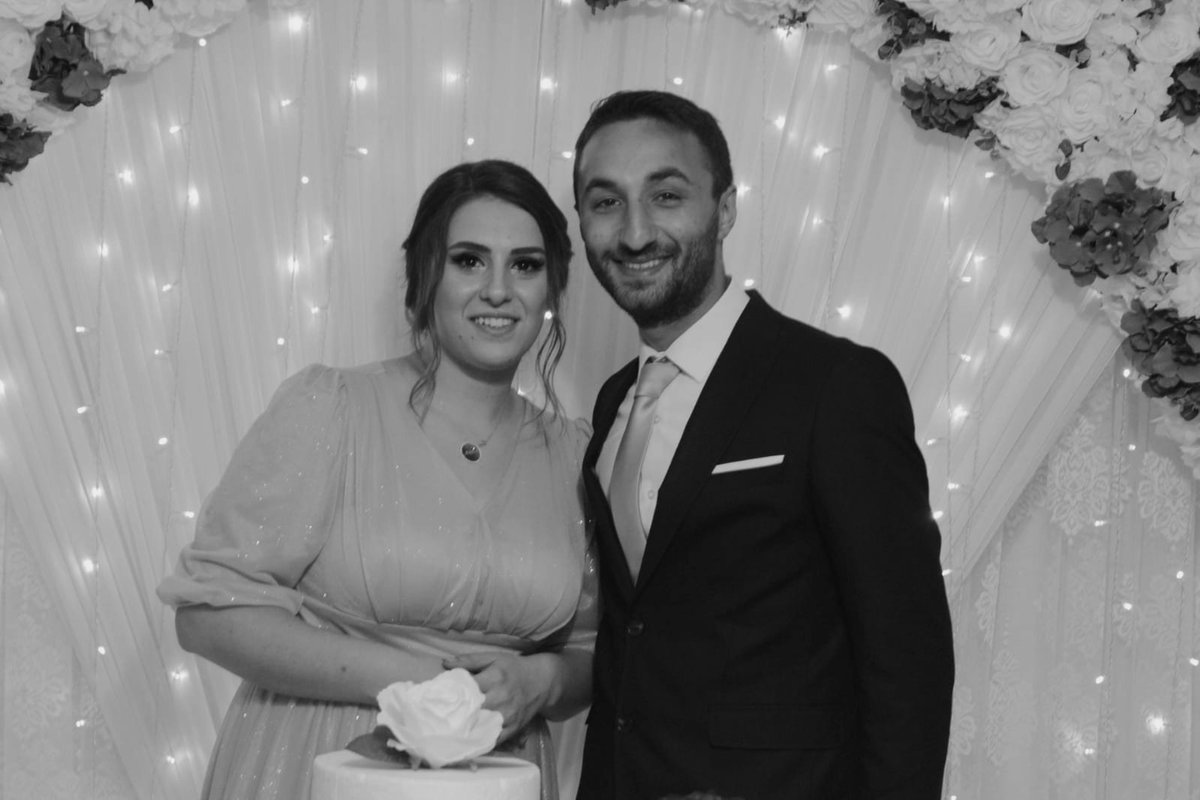 Ben seni susacak kadar
Ben sana susayacak kadar
Ben seni beni susturacak kadar çok sevdim 🖤