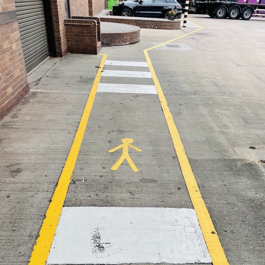 TranscentralUk's tweet image. At #Transcentral we take our health &amp;amp; safety responsibilities very seriously. Operating a busy logistics operation we need to make sure the warehouse and transport depot is a safe place for all of our employees and visitors. This week we've just had the safety lines re-painted.