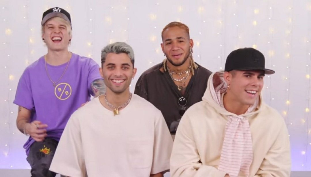 beaudebsany_'s tweet photo. Bom dia cncowners, sei que ontem foi pesado, muita gente está mal
Mas esses 4 aqui, amam vocês, infinitamente, lembrem-se 
Eles fazem de tudo para nos ver bem, eles sao preciosos e nós estaremos sempre ao lado deles 
Tudo melhora com esses sorrisos ❤️ https://t.co/t6SDCYYbN4