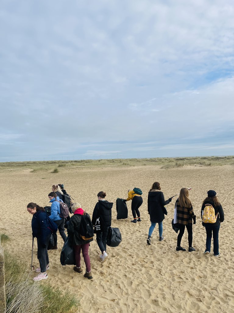 Hello from Gt Yarmouth! Today we’re running a community beach clean to help keep our coasts pollution and plastic free. 

#WeAreNUA