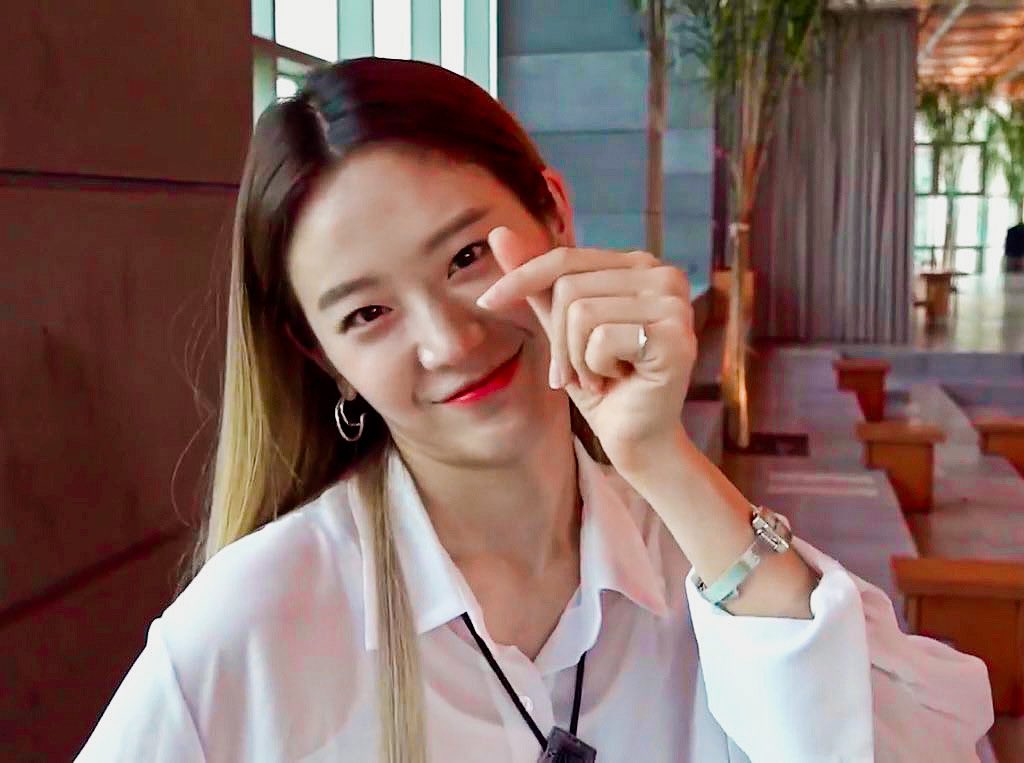 low quality Gyuri tweet media