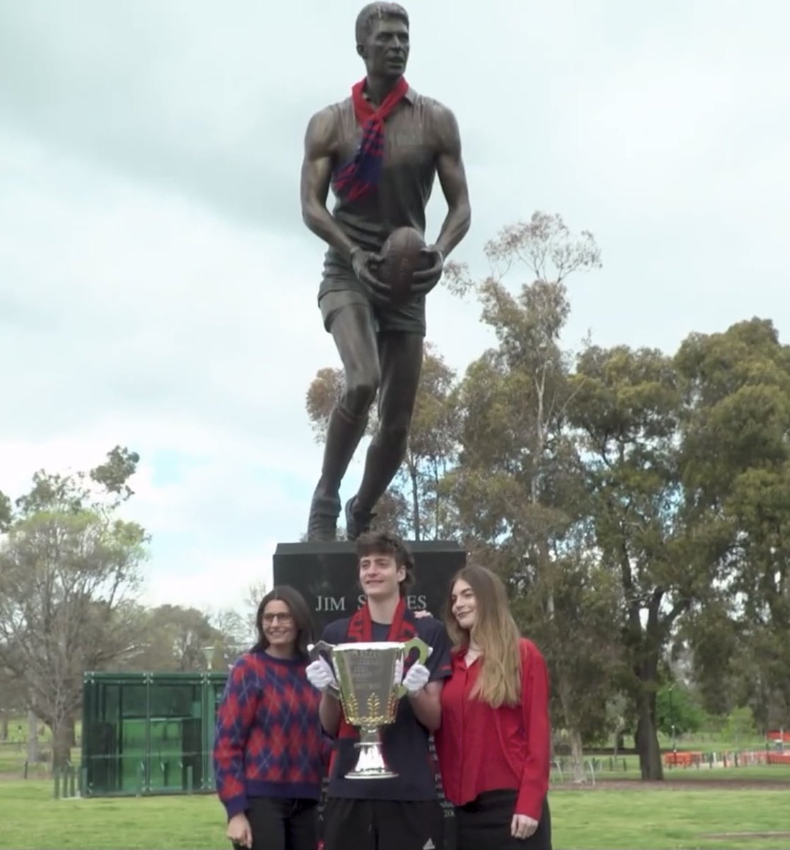 godemons27's tweet photo. #JimStynes would be so proud ๐โค๏ธ๐@melbournefc https://t.co/jpEmBYAOsd