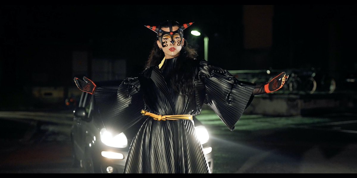 mikeywoodbridge's tweet photo. still from TAXI #archives
https://t.co/7eyv3EZR4n
#NFTartists #nftcommunity #nftperformanceart https://t.co/5LUkKGLr3f