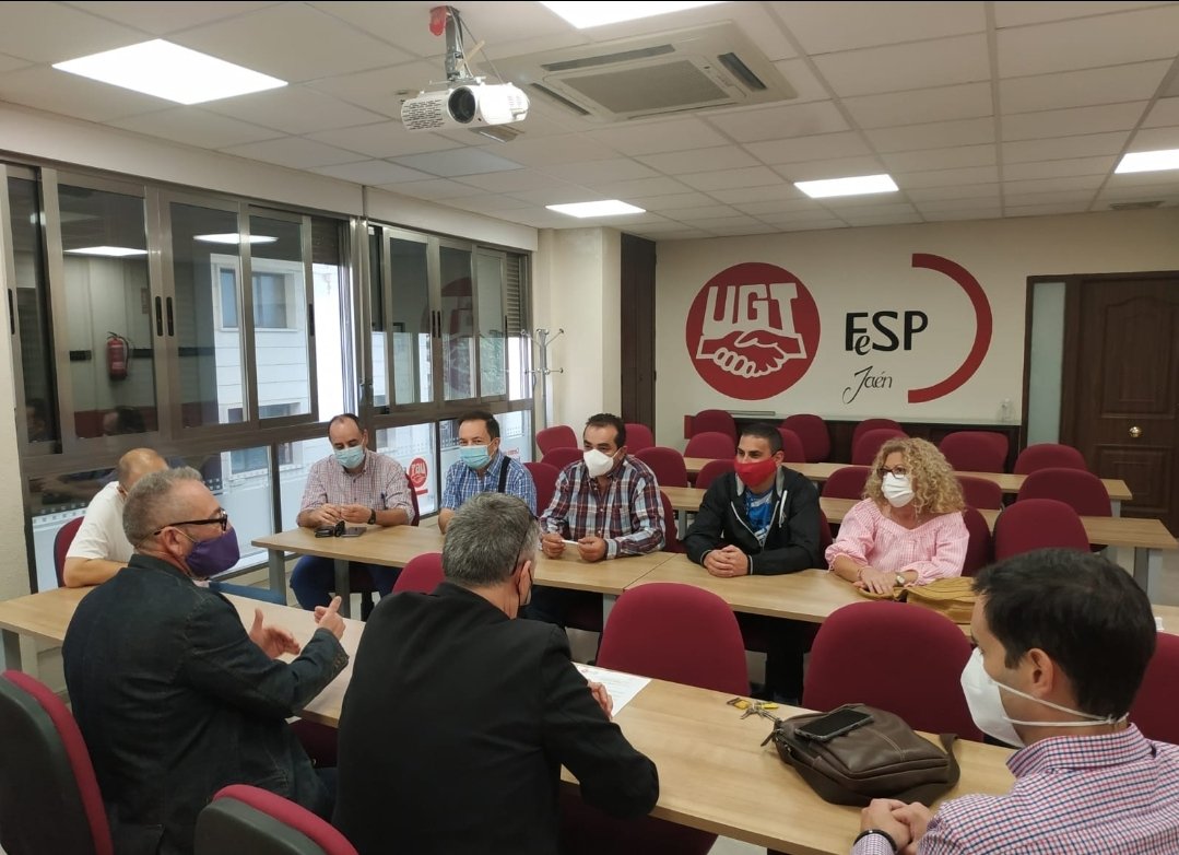 @ugtserviciospublicos Jaén Postal AGE, reunión del sector con la presencia del Secretario General (Toni Gil) y el Secretario del Sector (Pedro Carrasco) para analizar el plan de trabajo