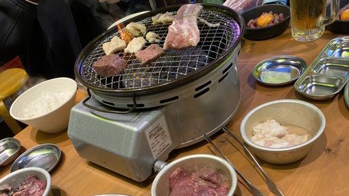 NotMiruku's tweet photo. チームスポンサー様のレモホル酒場で焼肉！🥩🔥

めっちゃ美味しいのでぜひ食べに行ってください！🏃‍♂️💨💨 https://t.co/U1gzpSJLQX