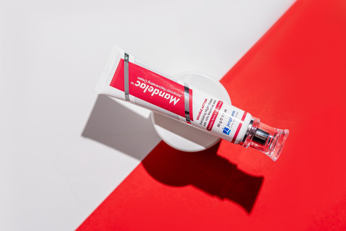 myjenpharm's tweet photo. We ♥️ the ingredients in our MandelAC Cream! A blend of 10% Mandelic Acid, Stearic Acid, and Propylene Glycol, helps to exfoliate, clear up dark spots/acne scars, nourish, and hydrate the skin! #jenpharm #skincareroutine https://t.co/1dflyef4Wy