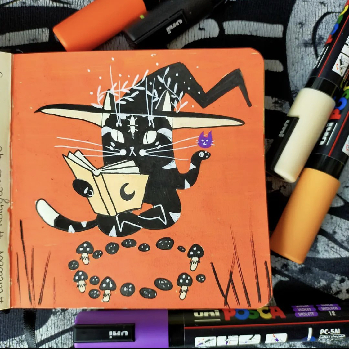 PoscaUSA's tweet image. 🍄✨Witchy cat with mushroom powers✨🍄 art created by @kocimiera 
#artcommunity #artistfound #shareart #supportartists #fallart #fallseason #fallartwork #autumnalart #spell #magic #witch #powers #spellbook #halloweentime #spooky #spookyart #posca #poscapens #poscafeature