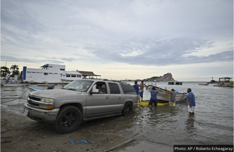 worldnewsdotcom's tweet photo. #HurricanePamela makes landfall on #Mexico’s west coast
#TropicalStorm #ExtremWeather
https://t.co/514B6OZF56 https://t.co/Lqik4FhAfi