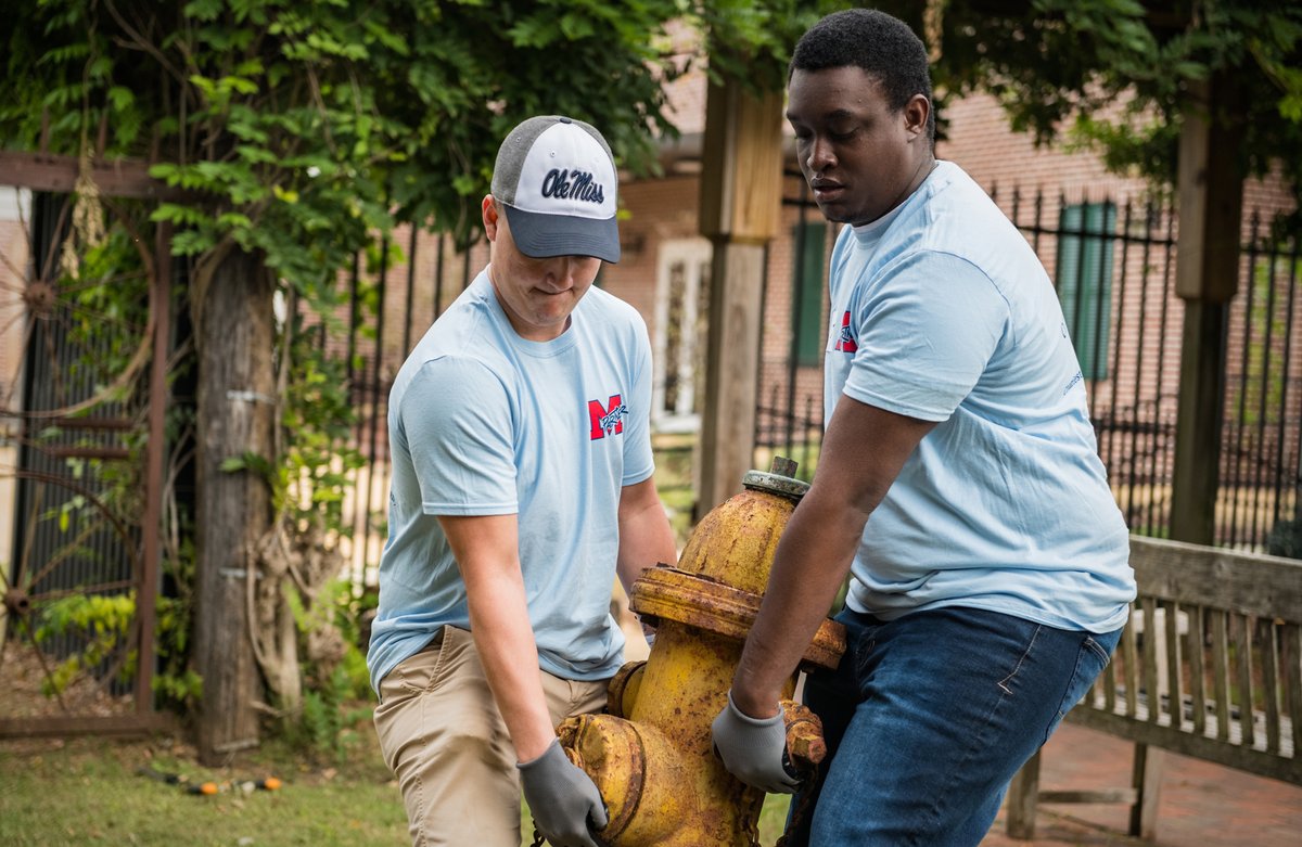 .<a href="/CREW_UM/">UM CREW</a> at <a href="/OleMiss/">Ole Miss</a> conducts community-based research and serves as a resource for Mississippi communities to create, access, analyze and apply knowledge and data to improve community well-being and local and regional decision-making. bit.ly/3Di3xRp #AdvancingMS