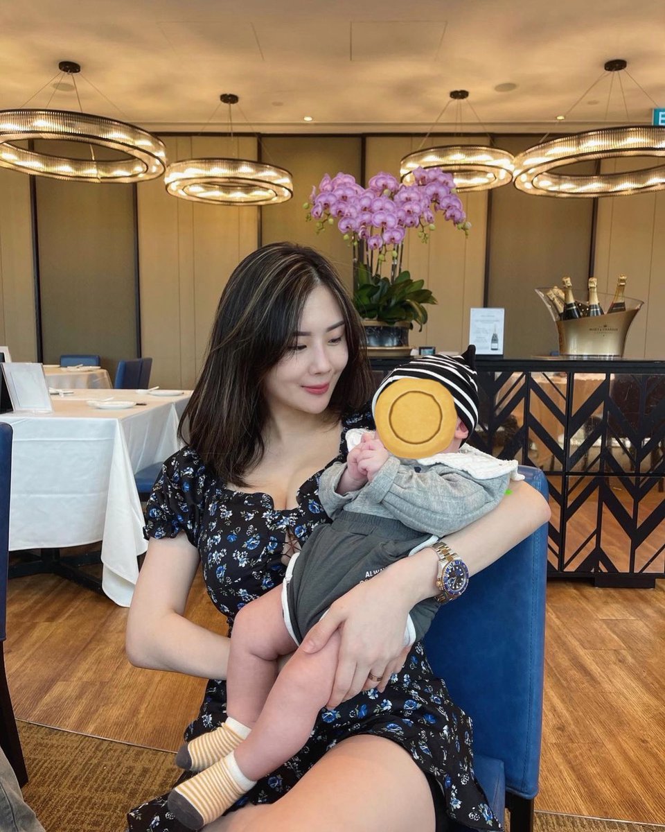 说好的日更因为最近搬家搞得拖稿了实属抱歉

媳妇上个显身材的推反响热烈 感谢各位媳妇推上的老公们 这次来点正经显母爱的 把最真实的想法都发在评论区吧

#曝光 #曝光女友 #曝光人妻 #人妻婊 #人妻日常 #分享老婆 #女友分享 #出卖女友 #出卖老婆 #母狗人妻 #淫荡少妇 #淫妻调教 #淫妻 #大奶女友 https://t.co/5vBvqPI3ZU