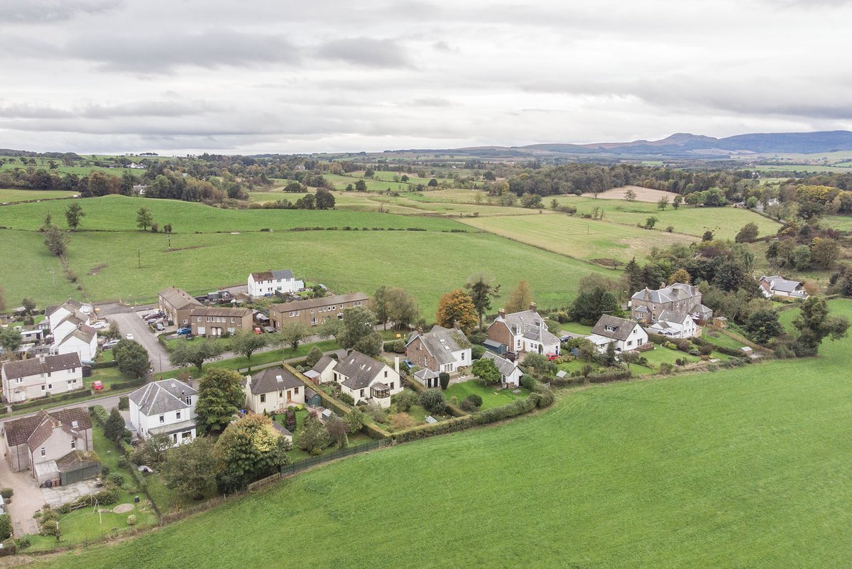 MikeDowPhoto's tweet photo. A trip to the countryside!🏡 🏴󠁧󠁢󠁳󠁣󠁴󠁿 

We provided #propertyphotography and a #3DVirtualTour for this idyllic home in Buchlyvie, Stirling: https://t.co/IWZfIvU9Ze https://t.co/Zvjh9HRaLC