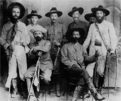 Batalla de la Victoria (1902)
Fue una batalla con el objetivo de derrocar al gobierno de Cipriano Castro, denominada la batalla más larga y sangrienta. Promovida por la “Revolución Libertadora”

mas información en: facebook.com/groups/6225756…
#History #Venezuela