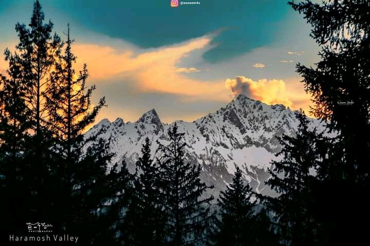 TravellingInPak's tweet photo. Haramosh Valley Gilgit Baldistan Pakistan.🔥🇵🇰😍❤️ https://t.co/dhngeF7Axn