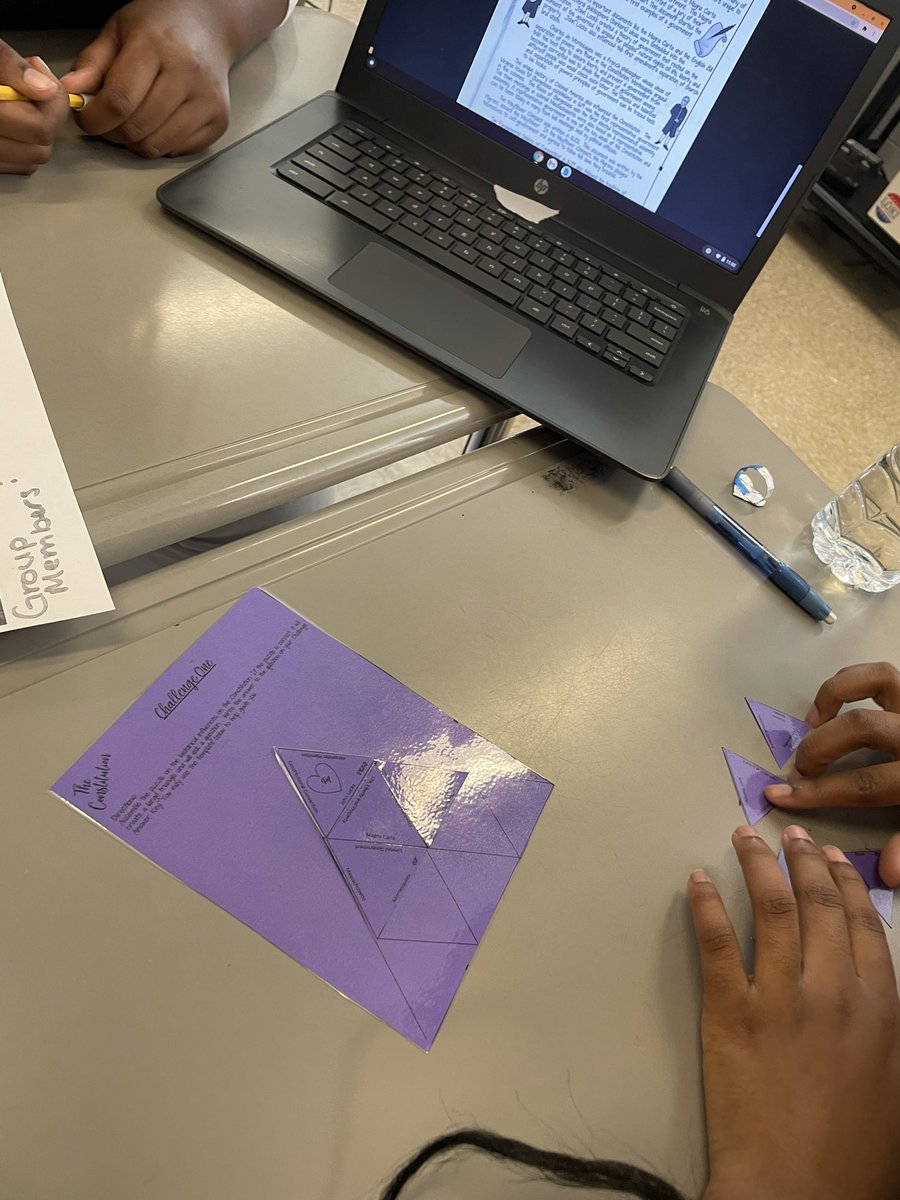 JillianMorsHMS's tweet photo. So, today we did an #EscapeRoom to review the #USConstitution, #BillOfRights, #ConstitutionalCompromises, and the #BranchesOfGovernment… definitely worth the 4 days of prepping to see everyone collaborating! @WSFCS_SS @CMSCardsWSFCS https://t.co/Ku8l5GjNLN