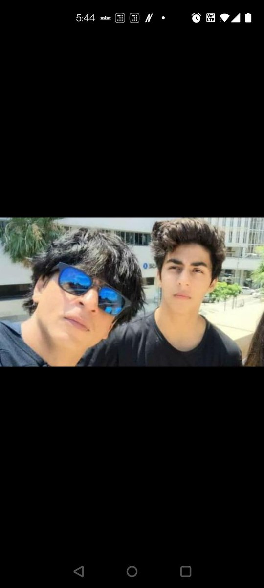 dancercise_danc's tweet photo. We are with you @iamsrk https://t.co/rooOxeGyP9