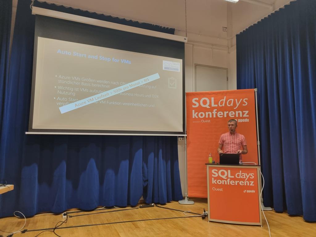 rari2003's tweet image. 💯💯💯Endlich mal wieder In-Person!  @GregorReimling mit dem Thema #AzureVM auf den @SQLdays 2021