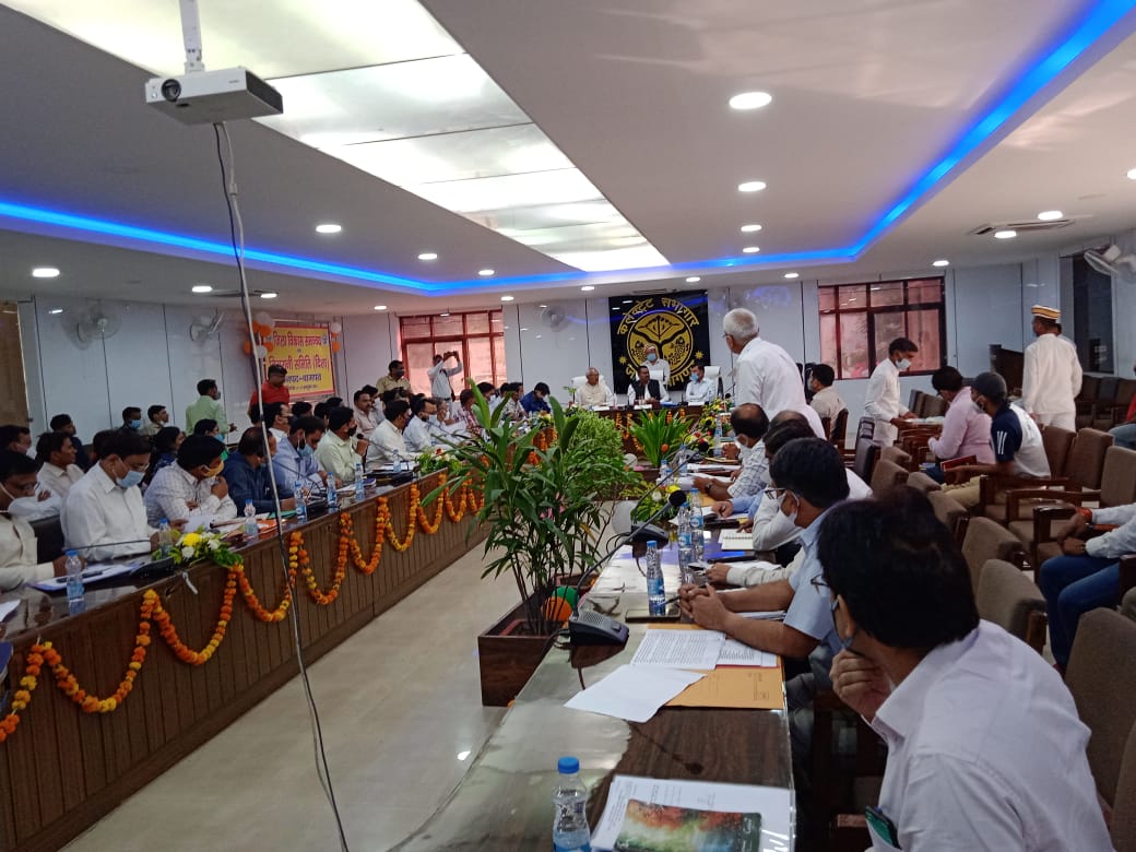 आज जनपद बागपत माननीय श्री राजपाल कश्यप जी सभापति विधायी समाधिकार समिति के साथ कलेक्ट्रेट में विधायी समाधिकार समिति की अधिकारियों के साथ बैठक संपन्न हुई।

जय शिक्षक जय समाजवाद 
#बाइस_में_बाइसकिल 
<a href="/yadavakhilesh/">Akhilesh Yadav</a> <a href="/samajwadiparty/">Samajwadi Party</a> <a href="/NareshUttamSP/">Naresh Uttam Patel (#मैं_PDA_परिवार_से_हूं)</a> <a href="/DrRajpalKashyap/">Dr. Rajpal Kashyap</a>