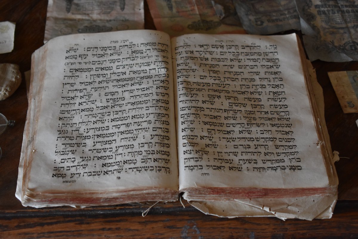 “LaY’hudim Haytah orah v’simcha v’sason vikar”, The Jews had light and joy, and gladness and honor. Esther 8:16. ✨ Light. Joy. Gladness. Honor. These are not mere titles, but cloaks earned from a long hard fight. Check out our article on the story of Purim at the link in bio🙏