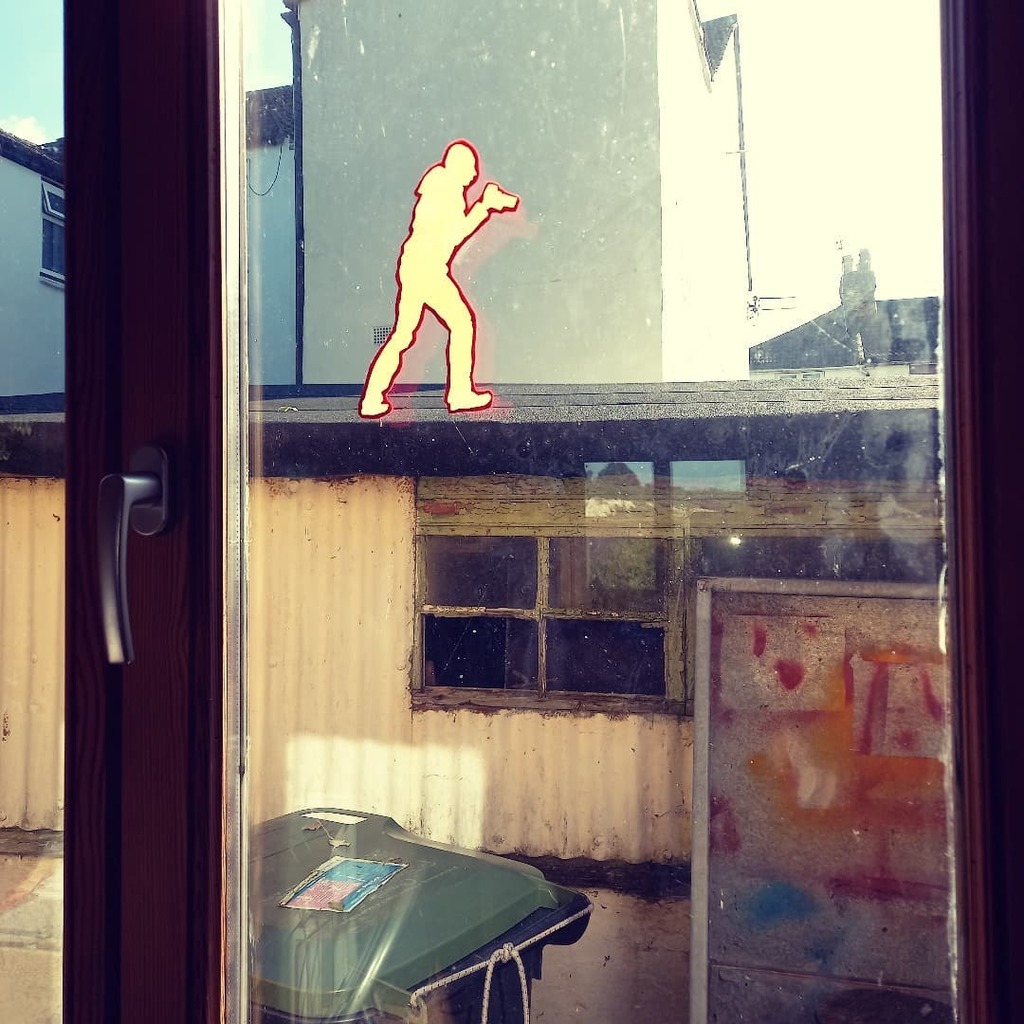 rosiejam's tweet photo. Reflective photographer is on the roof! Where will he be Friday night?! He'll be at St Mary's Church Burham with @filaments.art !
#reflectiveart #reflectivephotographer #reflectivefigures #lightupinthedark #artinthedark #acefunded #lightevent #artandlig… https://t.co/yYP62u7V4h https://t.co/sJuNXysyPG