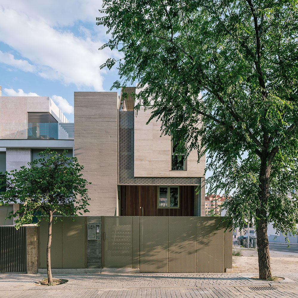 The Plus Paper tweet media