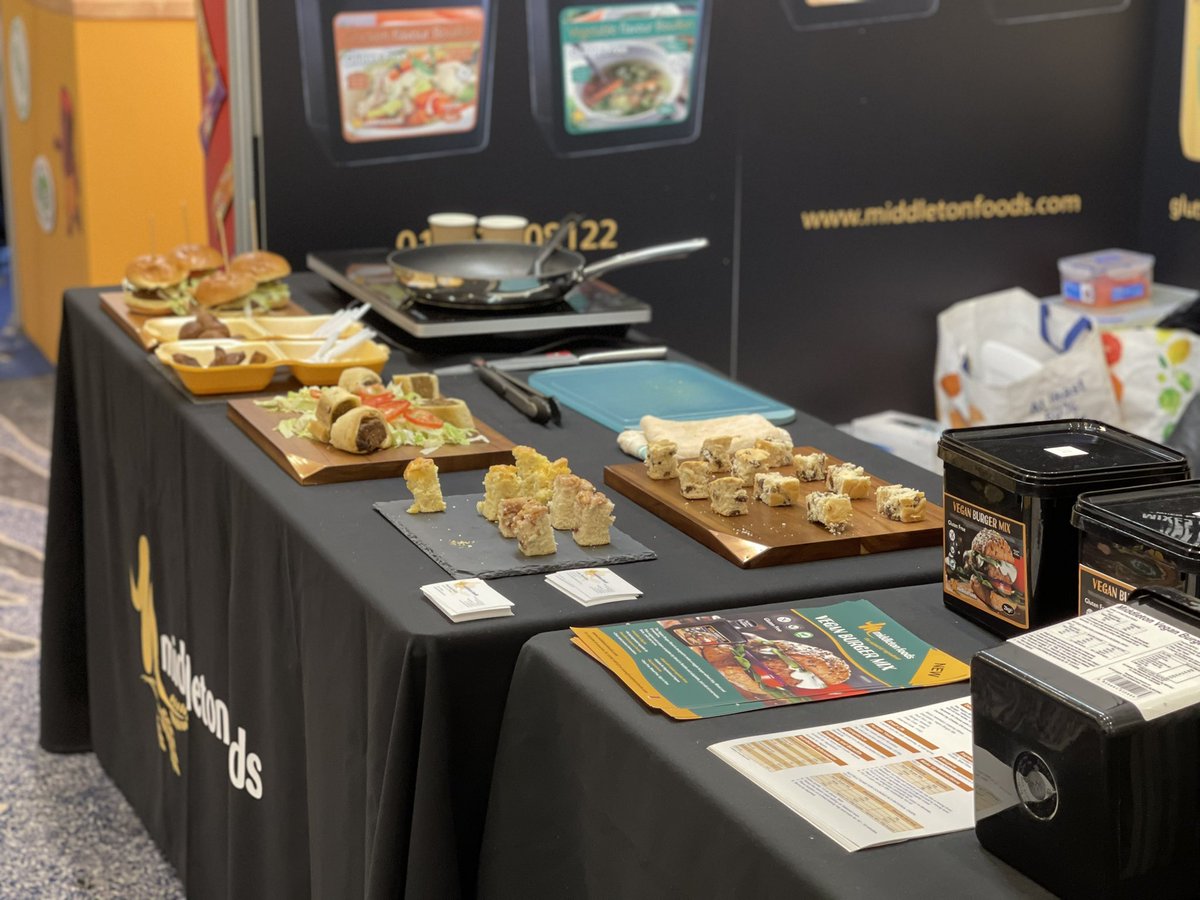 Middletonfoods's tweet photo. Paul, Trish and Luke are at the @LACA_UK today at Hilton Birmingham Metropole showcasing some great products, come and say hi at stand M81 👍🏻

#Middletons #VeganBurgerMix #SpongeMixes #CookieMix #5050BreadMix #CurrySauce #Gravy and #Roosters https://t.co/SAhQ1bEMru