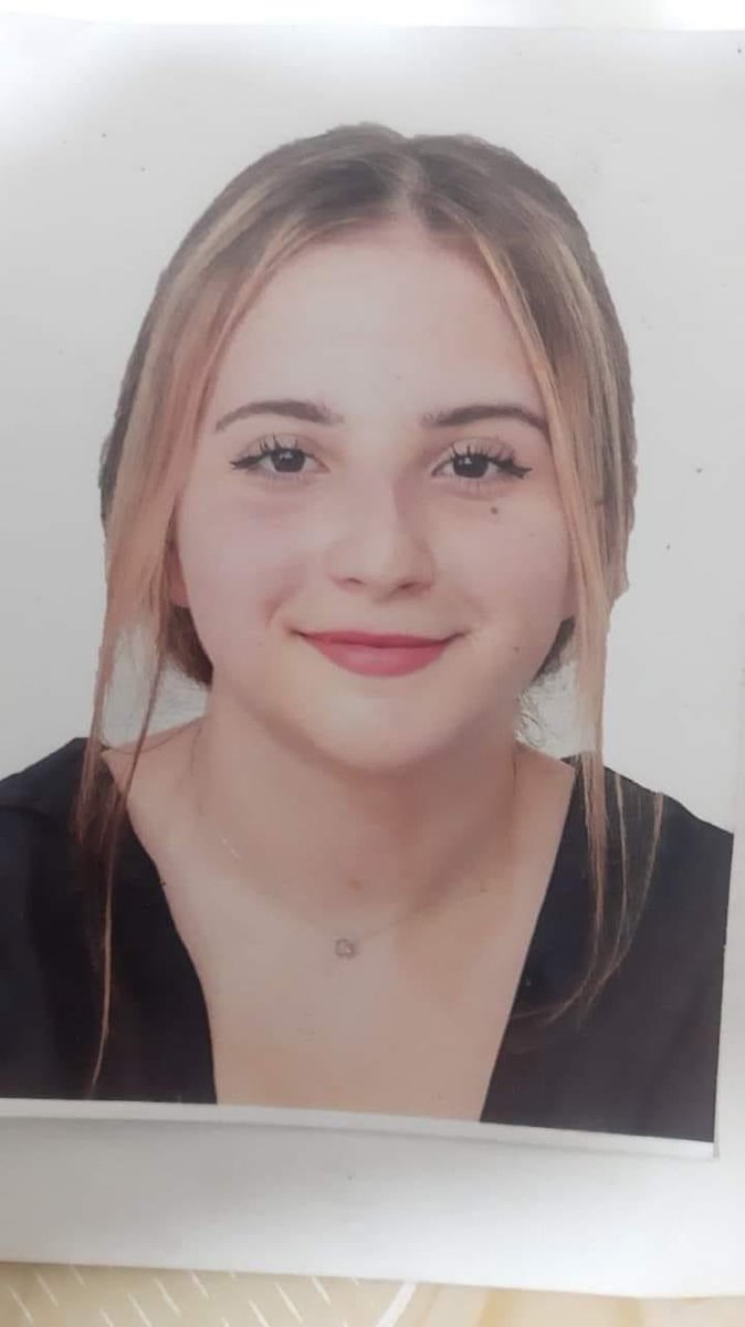 Tamazgha_'s tweet image. 🚨

La famille LAKHBAT, village Takelait Béjaïa
cherche sa fille Sara âgée de 17 ans. 

Disparue devant son lycée

Prière d'appeler au : 0770 12 02 34