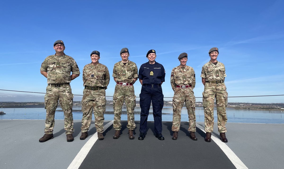 DMS_DMGNorth's tweet photo. Fantastic for the OCNs &amp; DOCNs to look around the Prince of Wales carrier and understand the clinical capabilities - thanks to #JHGS for organising #JHGN #JHGSE #JHGSW #RCDM #DMRC #sharingbestpractice https://t.co/gQEumeP6T6