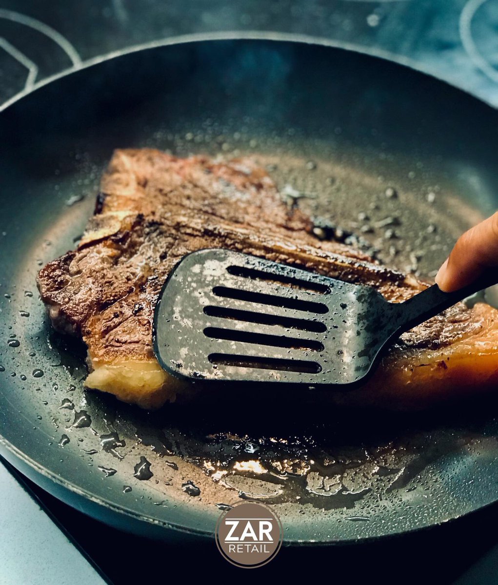 zarretail's tweet photo. Make no mis-steak, our grade "A" quality products will tantalize your tastebuds regardless of how you decide to prepare them. Order yours online with us at https://t.co/EQ7qkYPqpk or give us a call on +27 (0) 11 100 4284
📸 - Salamatu Gwadah
#MeatZAR https://t.co/r8qZBrlYgp
