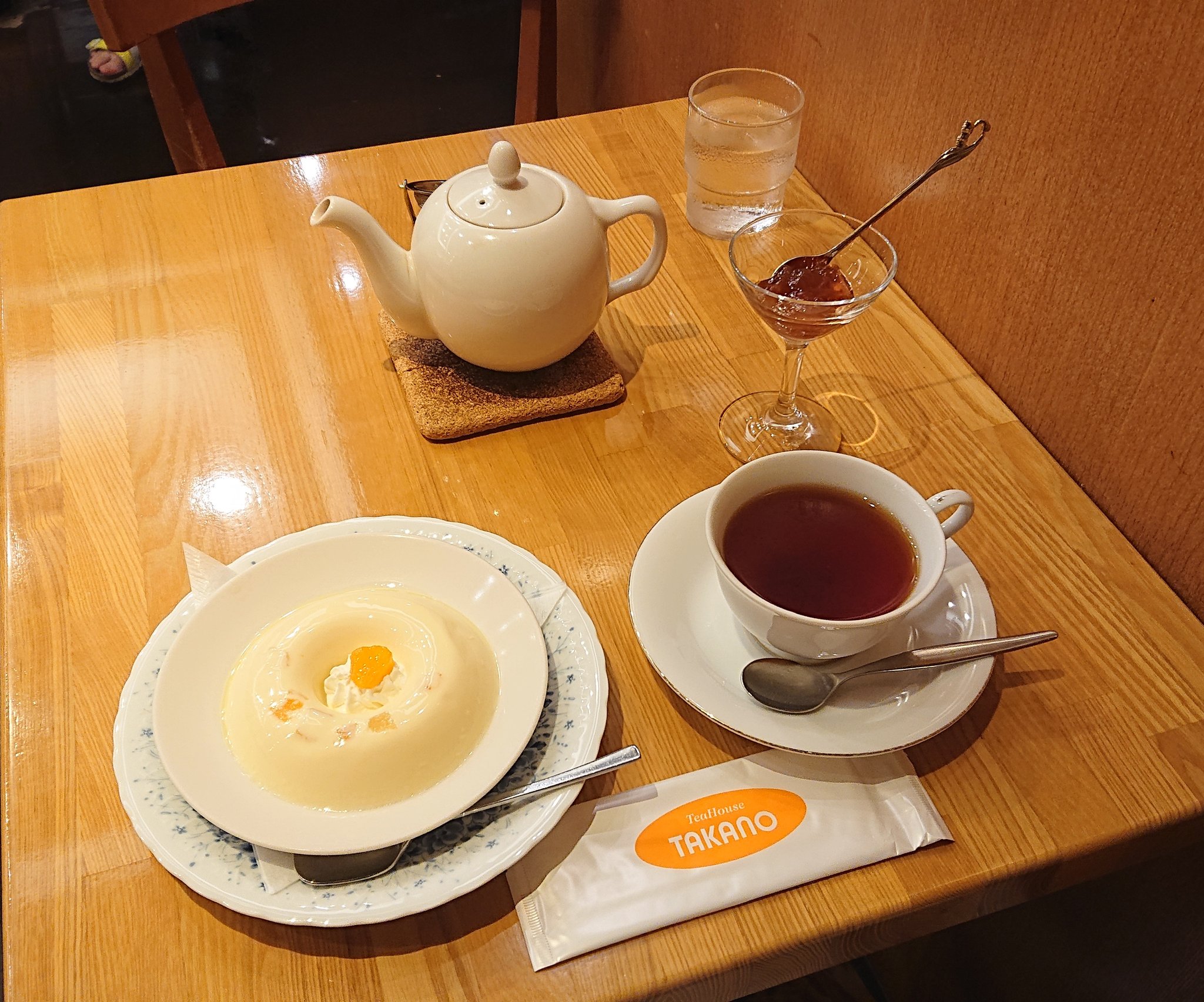 純喫茶コレクション Rt Tequlady ティーハウスタカノ 神保町 フルーツババロアとロシアンティー 温かい紅茶をゆっくりと味わいたい季節になりましたね 純喫茶コレクション 喫茶店備忘録 T Co D8hnkachyq Twitter
