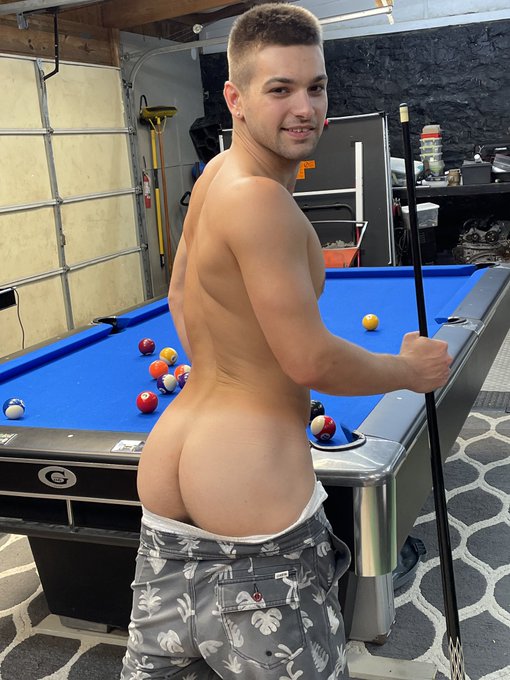 Watch Johnny Rapid's leaked NSFW photo on TwXstars