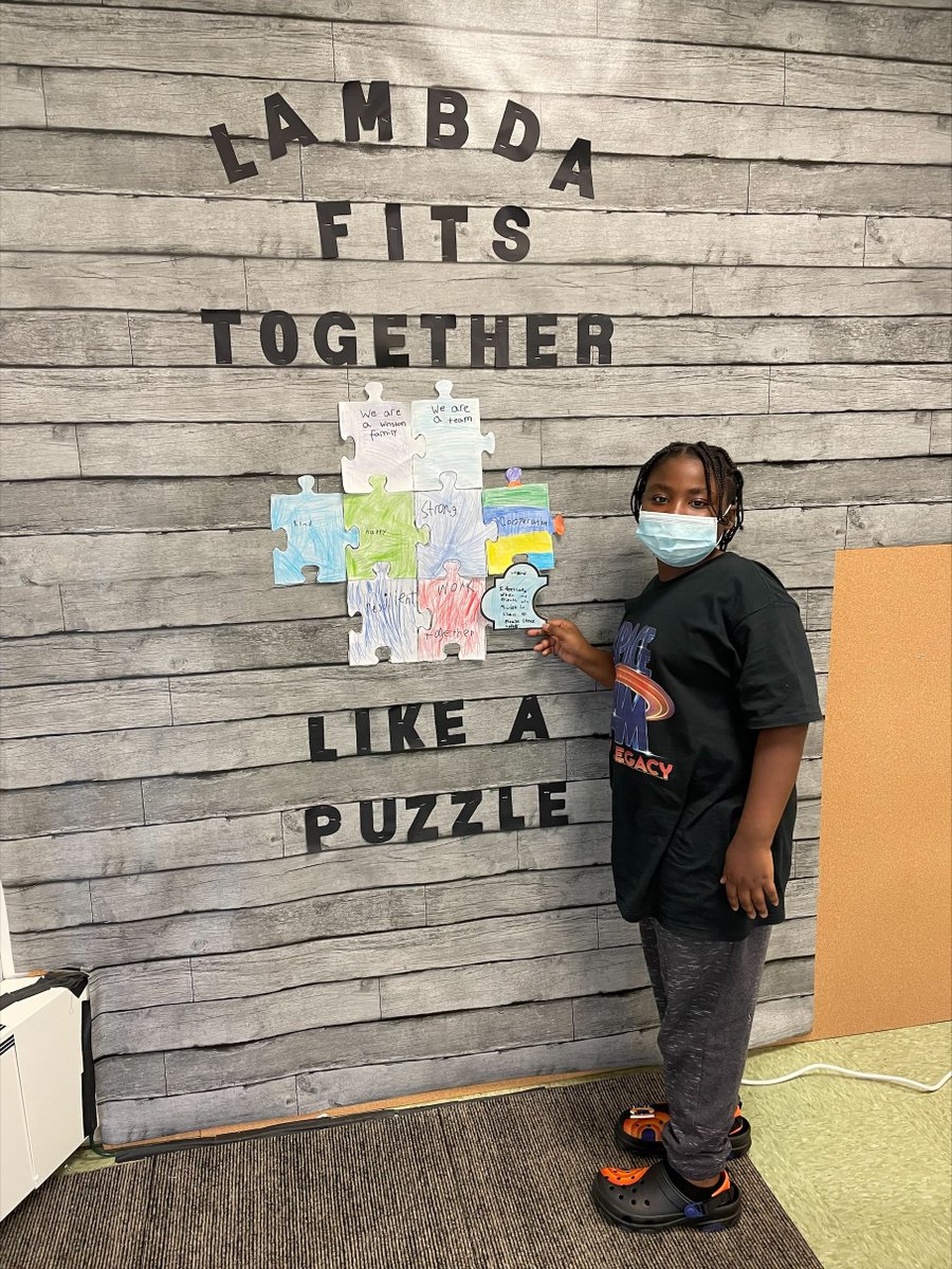 WinstonPrepLI's tweet photo. Legend created his piece of the class puzzle while working on QSIL goals during Focus. #winstonprep #wpsli #teachdifferent #learndifferent #privateschool #longisland #QSIL https://t.co/pxH7qcggRV
