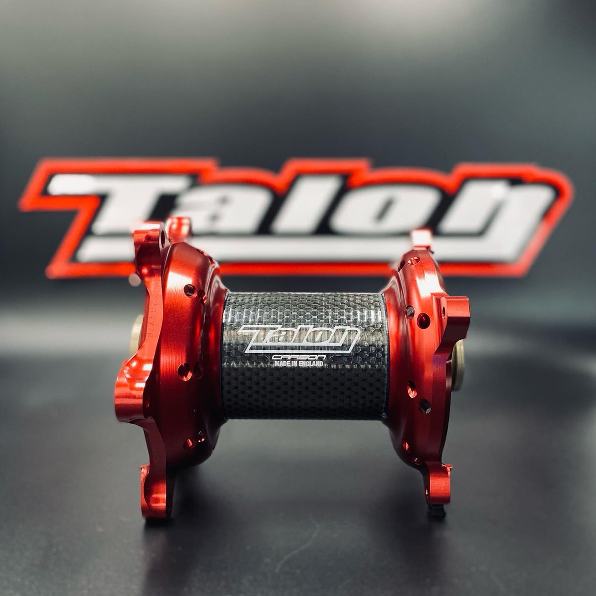Talon Engineering (@taloneng) on Twitter photo Did you know that <a href="/tommysearle100/">Tommy searle</a> used Talon's carbon hubs during his 2021 <a href="/ACUBritishMX/">Dirt Store ACU British MX Championship</a> Championship winning season? ๐
Get your carbon wheelsets on our website โช๏ธ talon-eng.co.uk/builder/
#JoinTheWinningTeam #TalonWheels #Motocross #MX #Enduro #Speedway #Supermoto #Dirtbikes Did you know that <a href="/tommysearle100/">Tommy searle</a> used Talon's carbon hubs during his 2021 <a href="/ACUBritishMX/">Dirt Store ACU British MX Championship</a> Championship winning season? ๐
Get your carbon wheelsets on our website โช๏ธ talon-eng.co.uk/builder/
#JoinTheWinningTeam #TalonWheels #Motocross #MX #Enduro #Speedway #Supermoto #Dirtbikes