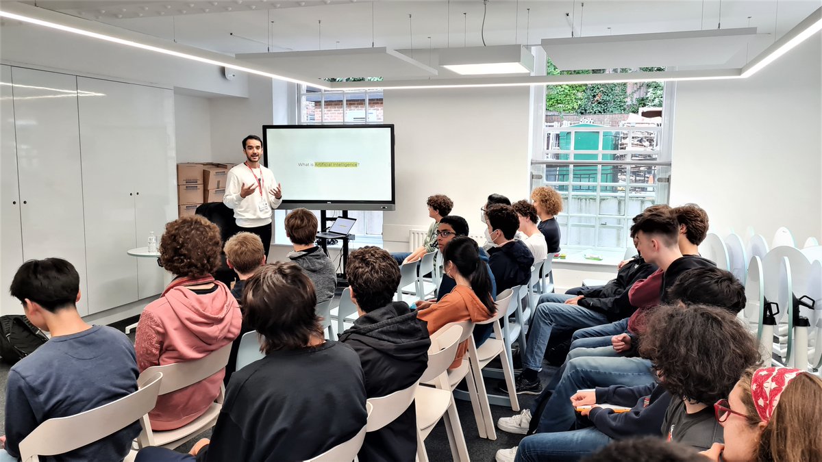 UCS Computer Science tweet media