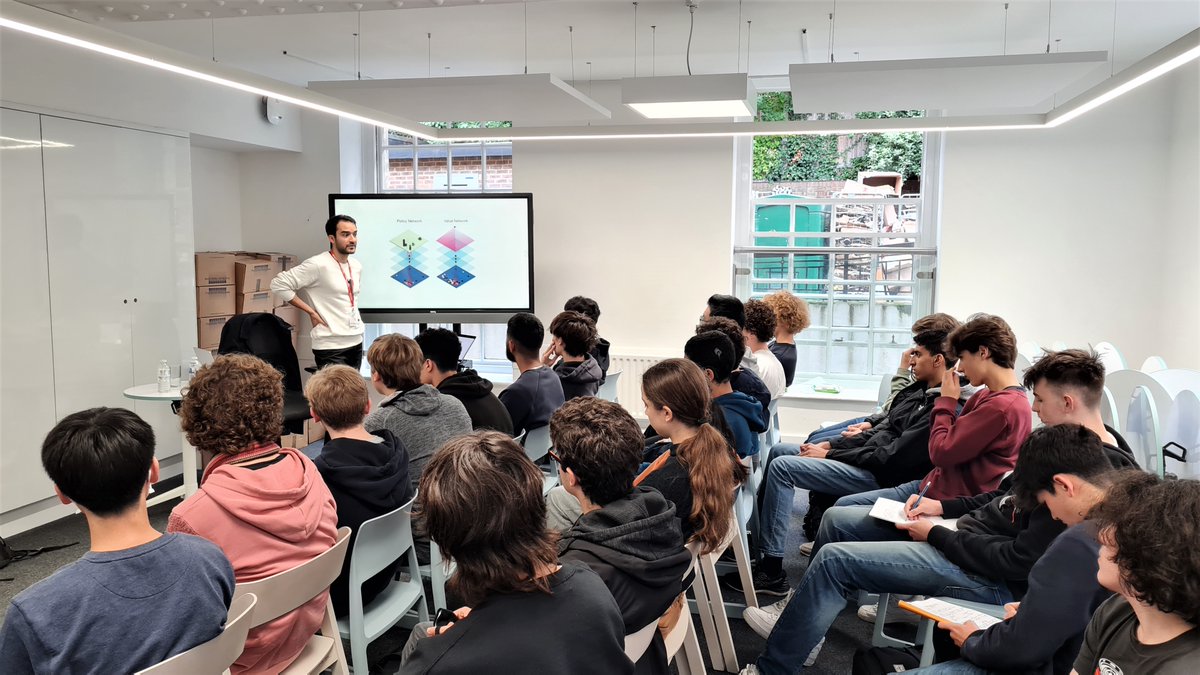 UCS Computer Science tweet media