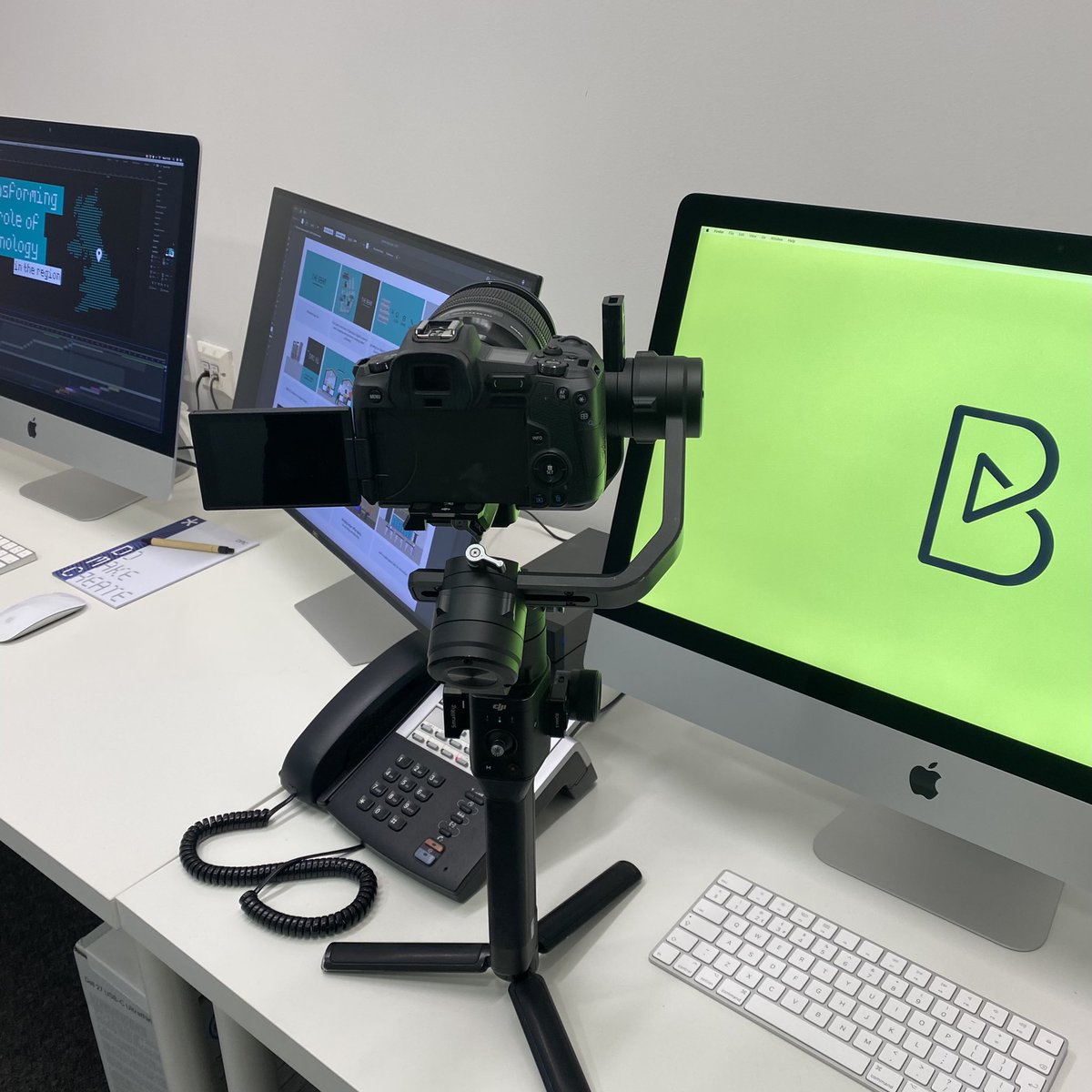 b_animated's tweet photo. Today we’ve been filmed alongside @GingerFoxStudio by @awesomechitchat for a promotional video at @Barnsley_DMC https://t.co/XoNaZGjxbZ