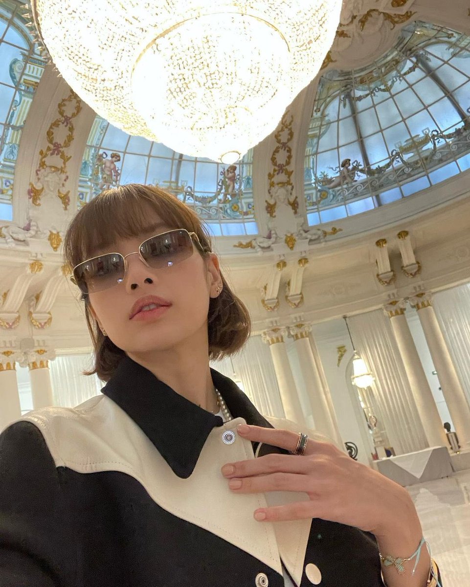 _Lisastagram's tweet photo. [INSTAGRAM CAROUSEL] lalalalisa_m: 

https://t.co/UfGLJ5wecZ (4P) #lisastagram https://t.co/F50XnGaKPC