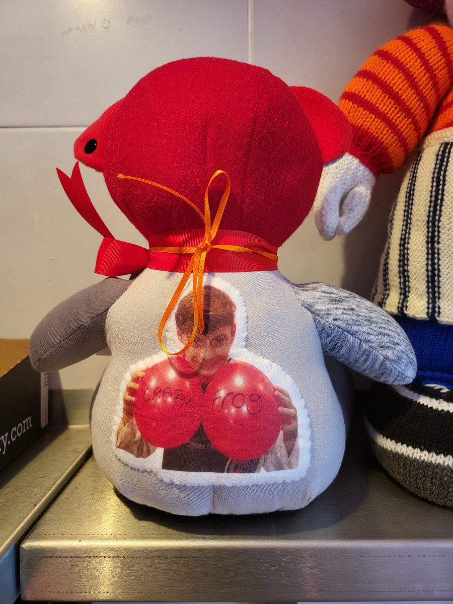 Had a lovely gift from @crafthillartisans this morning of our young apprentice and more importantly Rics son who sadly died in July,its been a very tough couple of months.This now sits pride of place keeping an eye on us in our shop to make us smile #cromer #MentalHealthMatters