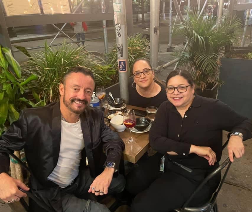 3 #LGBT #Latinx Former Chief of Staffs (COS) @NYCCouncil #District2 @RosieMendez (2000-2003) @EricLugo47 (2003-2005) @fadonna (2012-2017)🇵🇷🏳️‍🌈🎉enjoying dinner @UnionSquareNY & celebrating Eric’s retirement from @BaruchCollege @pedrinyo_ can’t join the club-still a COS & straight