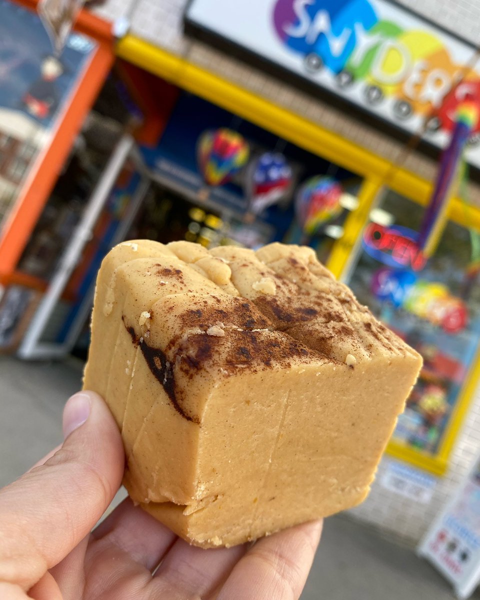 Oh my gourd! 🍂 PUMPKIN FUDGE 🍁 It’s back at <a href="/snyderscandy/">Snyder's Candy</a> in downtown Rehoboth. Keep the pumpkin treats coming please! #staycozy 

#visitrehoboth #visitlewes #pumpkinfudge #pumpkinspice #fudge #sugar #butter #pumpkinlove #pumpkintreats #falltreats #treat #beacheats #sweettooth