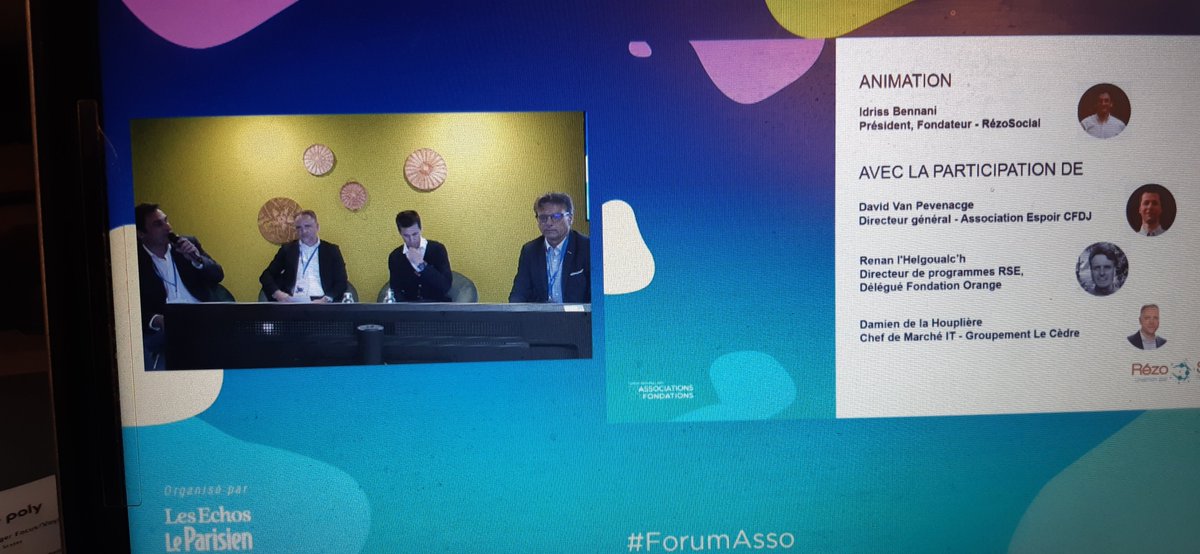 OrangeSolidariT's tweet photo. 👋Bravo 🙏Renan @RLHelgoualch  pour la mise en lumière d'@OrangeSolidariT #InclusionNumérique au #ForumAsso  Riche échange autour de l'informatique et des missions des Assos, Solidarité, Formation @FondationOrange @BrigitteCahagne @laurence_jdn @etchoungui @LaurenceG26 https://t.co/gs1mQd3DqW