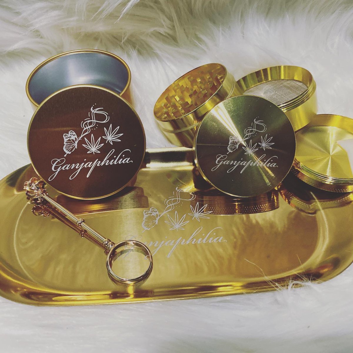 ganjaphiliallc's tweet image. Shop at
ganjaphilia.com
etsy.com/shop/ganjaphil…

#halloween2021 #Spooktober #spookymonth #spookyvibes #spooky   #Pumpkin #HALLOWEENMERCH #Ghostober #Skeleton #31NightsOfHalloween