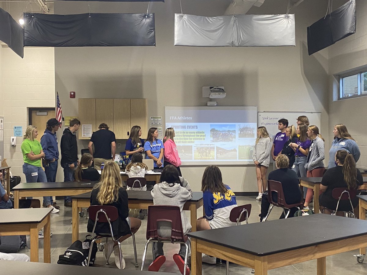 Ash_Higg_Prin's tweet photo. Thank you @troyffa for visiting @TroySouthMiddle AG classes today to let our students know everything FFA has to offer. #TroySouth #proud2br3 #TitanStrong #TitanPride #CultureOfKindness #WhateverItTakes #TSMSRocks #Proud2bTitans #TroyFFA https://t.co/AvegxexoUF