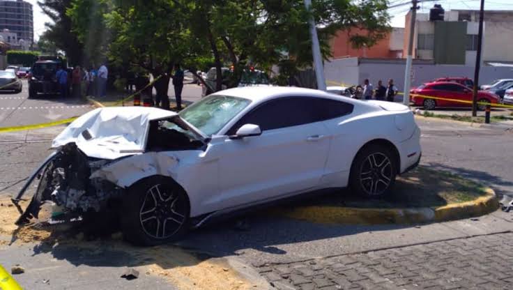 TVAztecaJalisco's tweet photo. 🔴#IMPORTANTE Emiten resolución de amparo en materia penal para realizar una nueva audiencia a favor de la familia de Fernanda Peña la cual murió en compañía de su esposo tras ser chocados por el vehículo que conducía Joao Maleck. https://t.co/5loySVIyMF