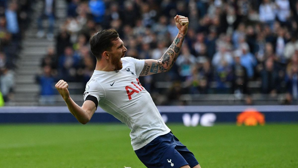 They've got Saudi royalty owners, all we need is our Danish dynamite! <a href="/SpursOfficial/">Tottenham Hotspur</a> take on the Magpies on Sunday morning, join us at <a href="/partwolfmpls/">partwolfmpls</a> for a 10:30 kickoff! Member scarf announcement at halftime! #COYS